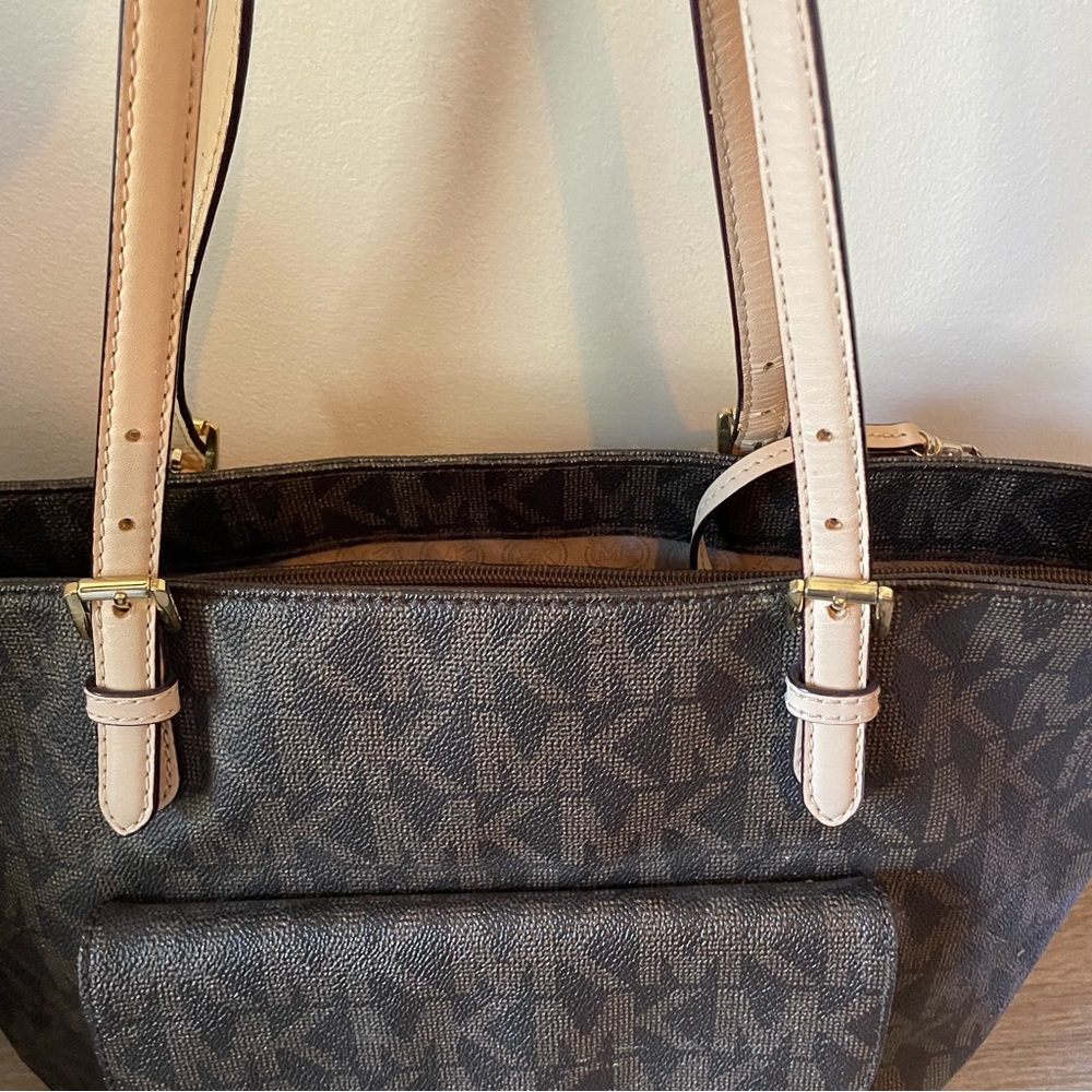 MK Jet Set Bundle - Picture 9 of 16